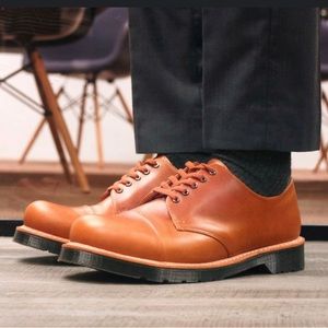 Dr. Martens Leigh Derby